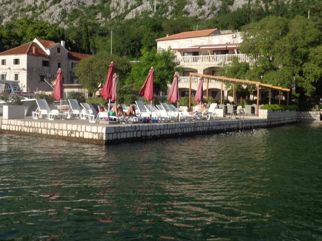 Apartments Bella Di Mare Kotor Exterior photo